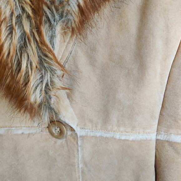 Guess Vintage Tan Genuine Suede Leather Coat with Faux Fur Trim Size Small - Picture 4 of 11